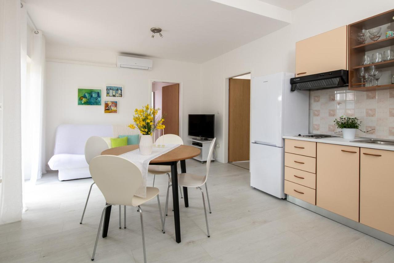Apartment Alex Labin  Exteriér fotografie